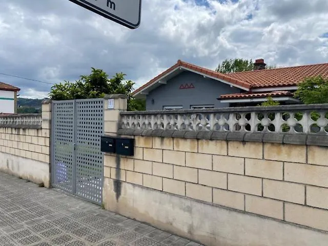 Apartamento Nik En Casa Chalet Con Parking Y Jardin Erandio 0*,  Spanje